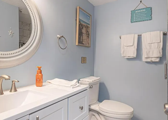 Runaway Bay Retreat With Outdoor Pool Ocean Stadt