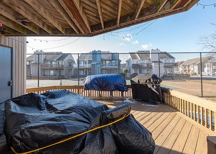 Ferienhaus Runaway Bay Retreat With Outdoor Pool