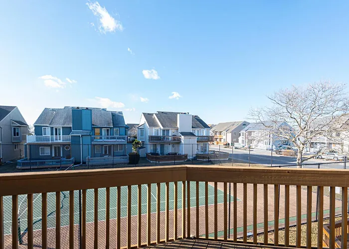Ferienhaus Runaway Bay Retreat With Outdoor Pool Ocean Stadt