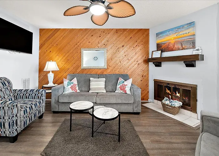 Ferienhaus Runaway Bay Retreat With Outdoor Pool *
