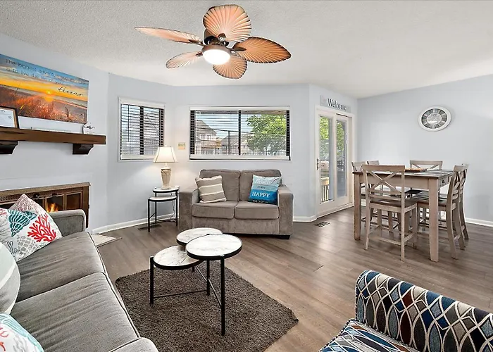 Ferienhaus Runaway Bay Retreat With Outdoor Pool *