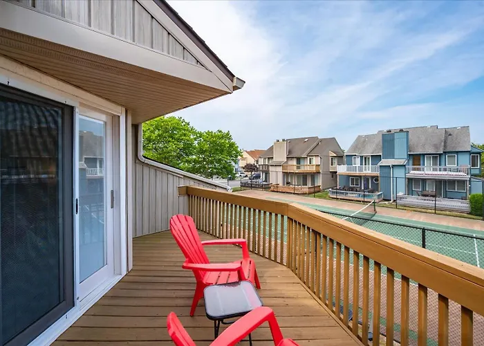 Ferienhaus Runaway Bay Retreat With Outdoor Pool *